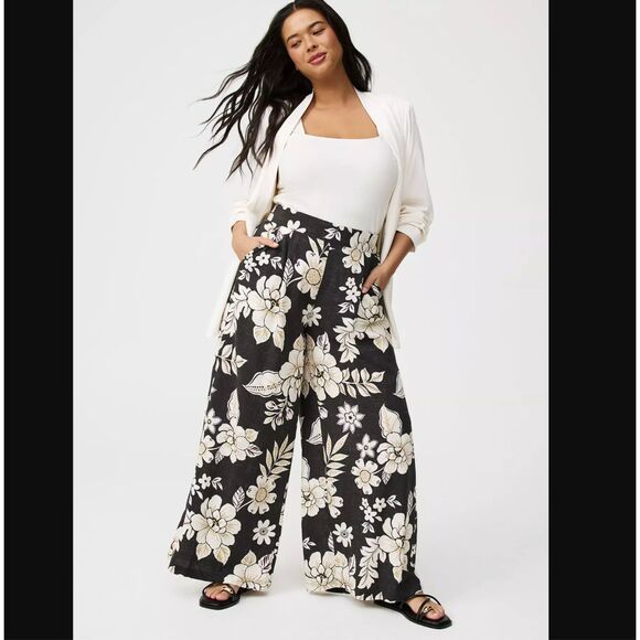 Torrid 0 L 12 Pull on Wide Leg Pant Floral - Picture 1 of 8